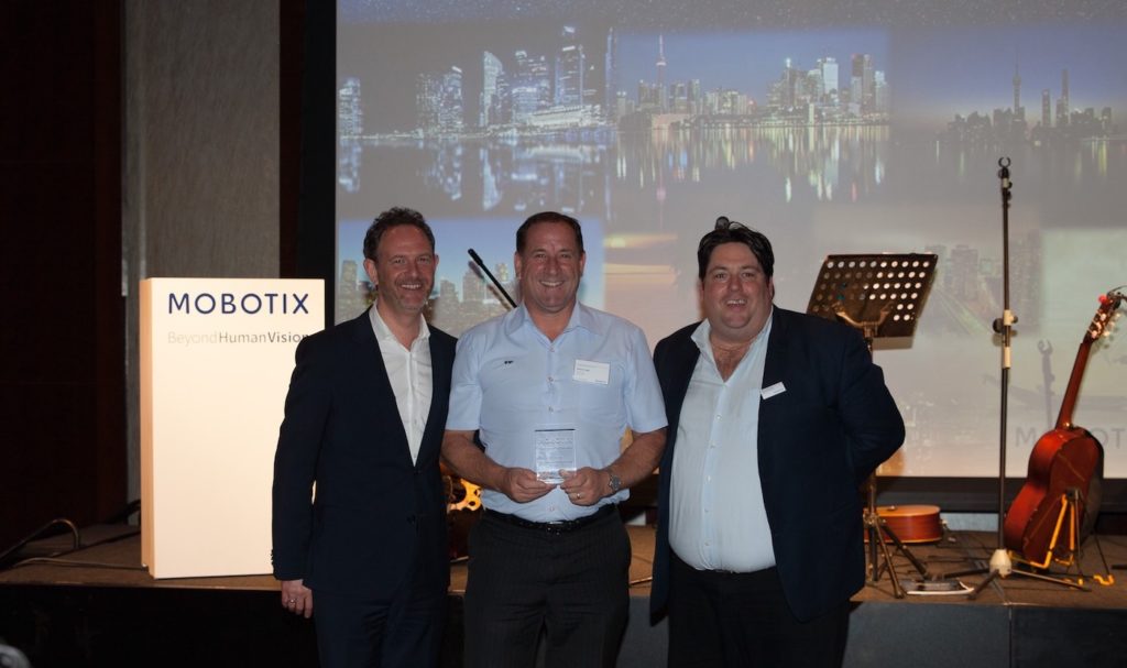 Snappernet Partner VIP Security scoops up Mobotix award